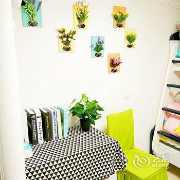 上海青春之旅老洋房(陕西南路分店)酒店提供图片