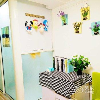 上海青春之旅老洋房(陕西南路分店)酒店提供图片