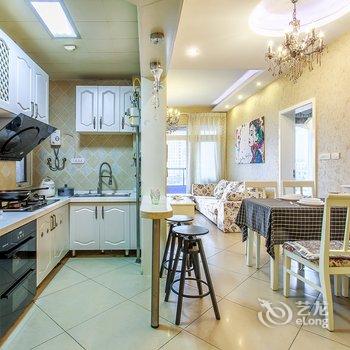 重庆繁华新牌坊公寓房轻轨站旁AnnHouse(下石浩路店)酒店提供图片