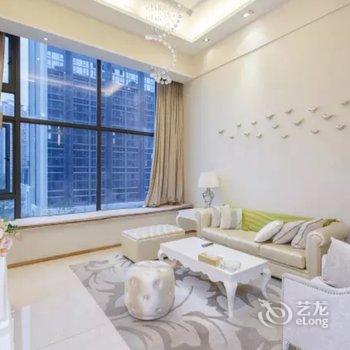 广州不离初心复式(桥兴大道分店)酒店提供图片