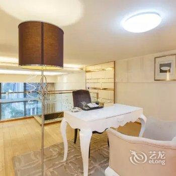 广州不离初心复式(桥兴大道分店)酒店提供图片