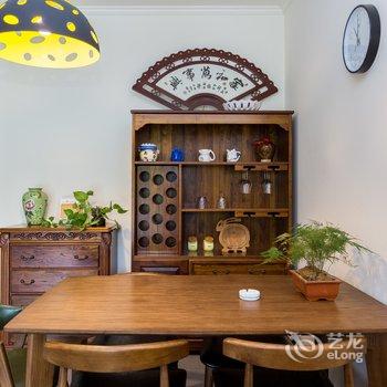 成都拈花一朵公寓(音乐花卉公园分店)酒店提供图片