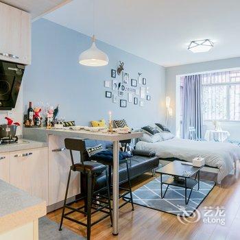 上海炉石的小狗子公寓酒店提供图片