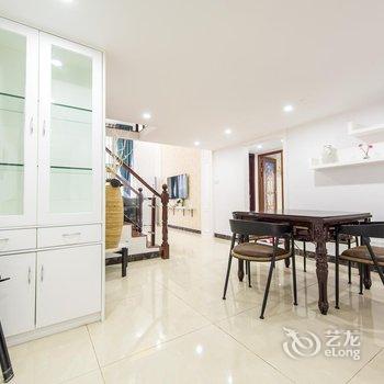 广州不离初心复式(桥兴大道分店)酒店提供图片