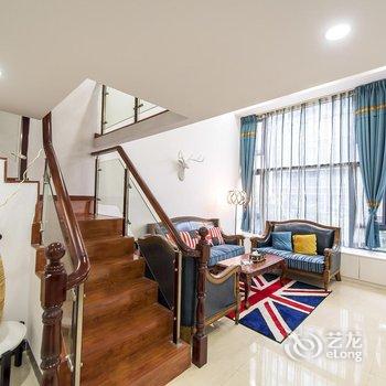 广州不离初心复式(桥兴大道分店)酒店提供图片
