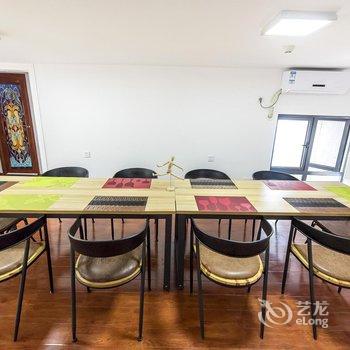 广州不离初心复式(桥兴大道分店)酒店提供图片