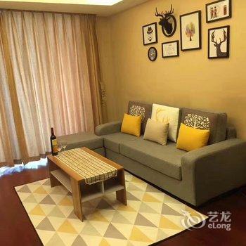 青岛相女士特色民宿(学习路分店)酒店提供图片