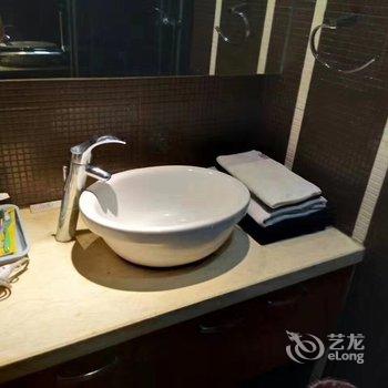 青岛相女士特色民宿(学习路分店)酒店提供图片