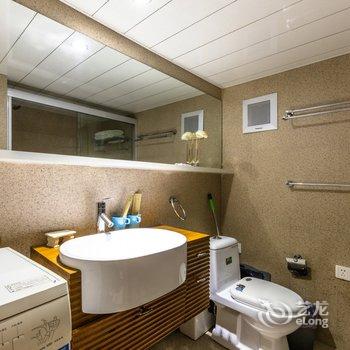 上海文青咖客特色民宿(镇宁路分店)酒店提供图片