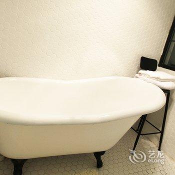 上海后窗日租民宿(绍兴路分店)酒店提供图片