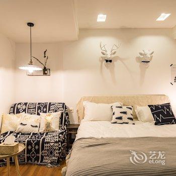 重庆MrSunmer的民宿(五四路店)酒店提供图片