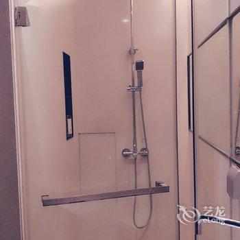 青岛瑞玉皇冠公寓那鲁湾店酒店提供图片