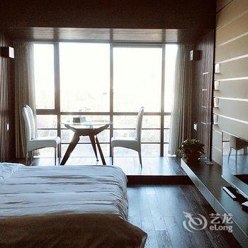 青岛瑞玉皇冠公寓那鲁湾店酒店提供图片