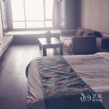 青岛瑞玉皇冠公寓那鲁湾店酒店提供图片