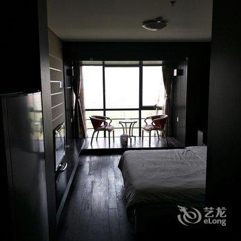 青岛瑞玉皇冠公寓那鲁湾店酒店提供图片