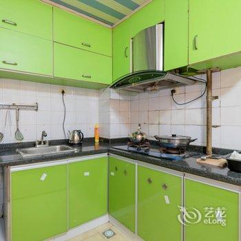重庆六味地黄丸子公寓(解放西路分店)酒店提供图片