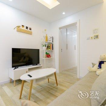 上海途掌柜·Eva公寓(星游乐园分店)酒店提供图片