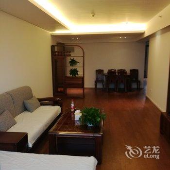 青岛上上民宿公寓(嘉陵江东路与金沙滩路交叉口分店)酒店提供图片