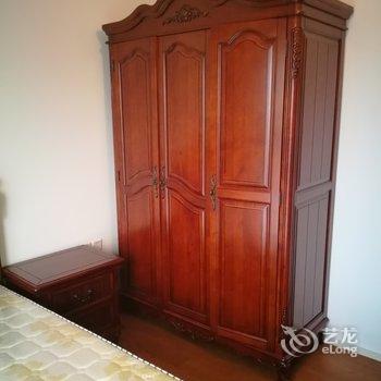 青岛上上民宿公寓(嘉陵江东路与金沙滩路交叉口分店)酒店提供图片