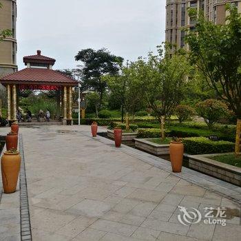 青岛上上民宿公寓(嘉陵江东路与金沙滩路交叉口分店)酒店提供图片