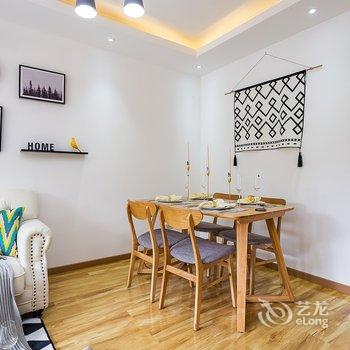 罗琴公寓(长江滨江路1号分店)酒店提供图片