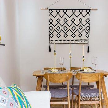 罗琴公寓(长江滨江路1号分店)酒店提供图片