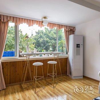 罗琴公寓(长江滨江路1号分店)酒店提供图片