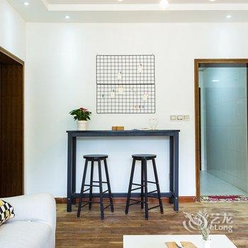 罗琴公寓(长江滨江路1号分店)酒店提供图片