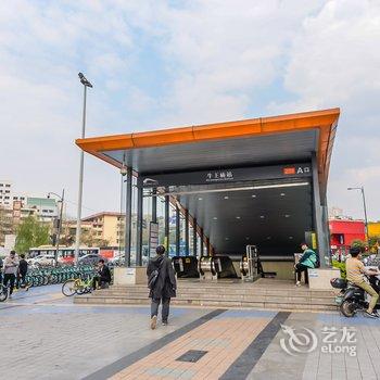 成都憩室公寓(蓝鼎艺术馆分店)酒店提供图片