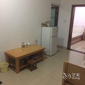 重庆干净整洁小屋出租公寓(新华三村分店)酒店提供图片