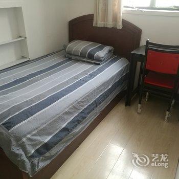 上海老旧小区里的干净小房间公寓(愚园路历史名人墙分店)酒店提供图片