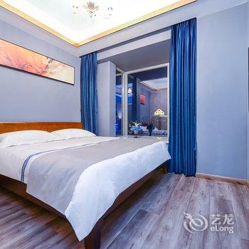 重庆解放碑博众民宿酒店提供图片