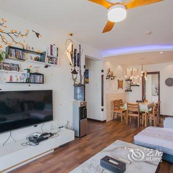 青岛山海天一色青岛印象公寓(武夷山路分店)酒店提供图片