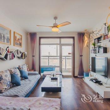 青岛山海天一色青岛印象公寓(武夷山路分店)酒店提供图片