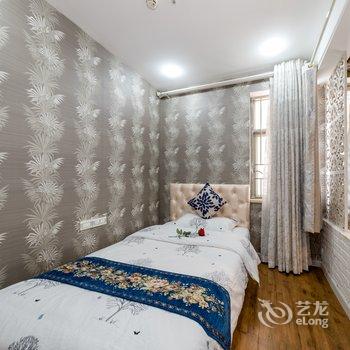 重庆QQM愉途小窝公寓(东水门分店)酒店提供图片