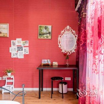 重庆QQM愉途小窝公寓(东水门分店)酒店提供图片