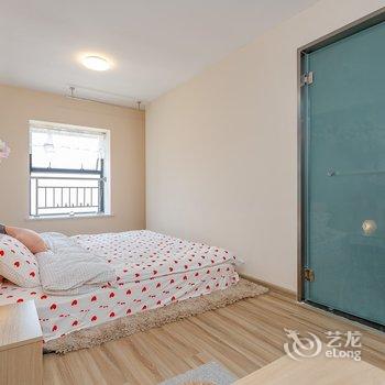 成都娜莎小屋公寓(全年红红木艺术馆分店)酒店提供图片