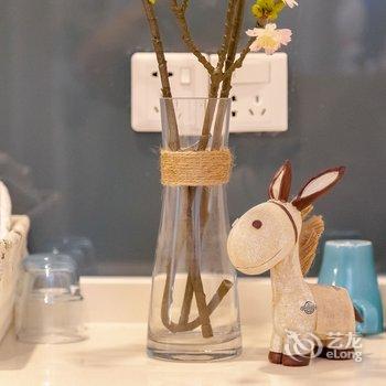 成都娜莎小屋公寓(全年红红木艺术馆分店)酒店提供图片