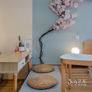 成都娜莎小屋公寓(全年红红木艺术馆分店)酒店提供图片