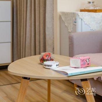 成都娜莎小屋公寓(全年红红木艺术馆分店)酒店提供图片