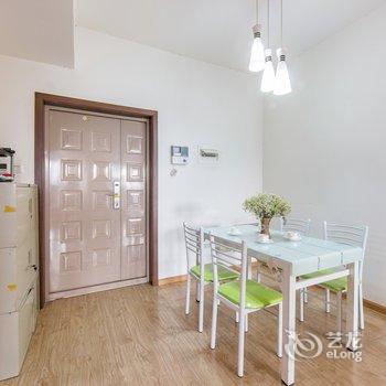 成都黑色的光公寓(勤俭村分店)酒店提供图片