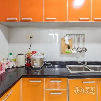 成都黑色的光公寓(勤俭村分店)酒店提供图片