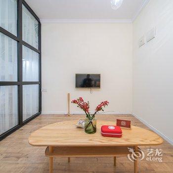 重庆Locals路客·重庆南岸A33舍公寓(长江村分店)酒店提供图片