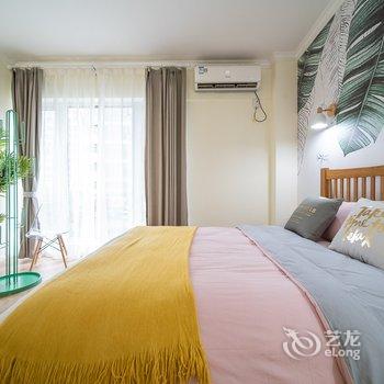 重庆Locals路客·重庆南岸A33舍公寓(长江村分店)酒店提供图片