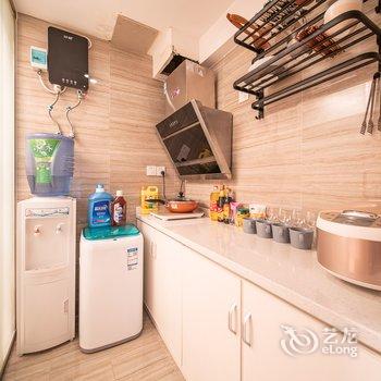 重庆Locals路客·重庆南岸A33舍公寓(长江村分店)酒店提供图片
