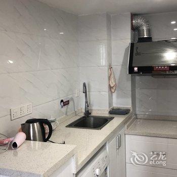 悦来之家公寓(上海外婆村店)酒店提供图片
