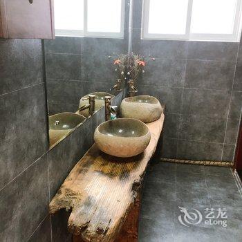 青岛宿海民宿(港东村分店)酒店提供图片