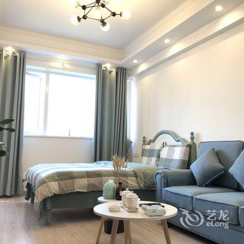 重庆一只特例独行的猴公寓(下纯阳洞街分店)酒店提供图片
