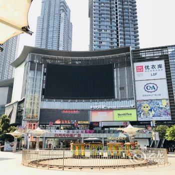 重庆一只特例独行的猴公寓(下纯阳洞街分店)酒店提供图片