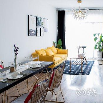 重庆兮屿林·故事小屋公寓(天主教若瑟堂分店)酒店提供图片